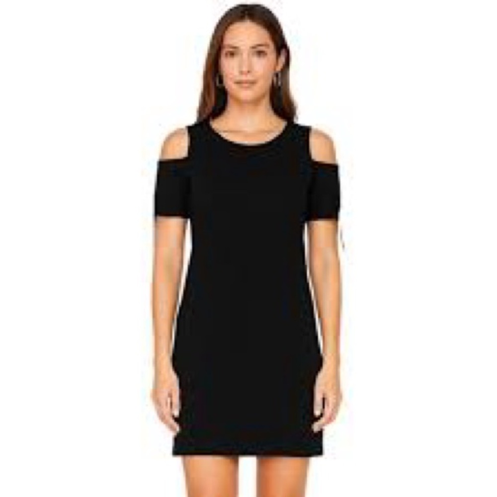 AQUA Elegant Black Cold Shoulder Dress